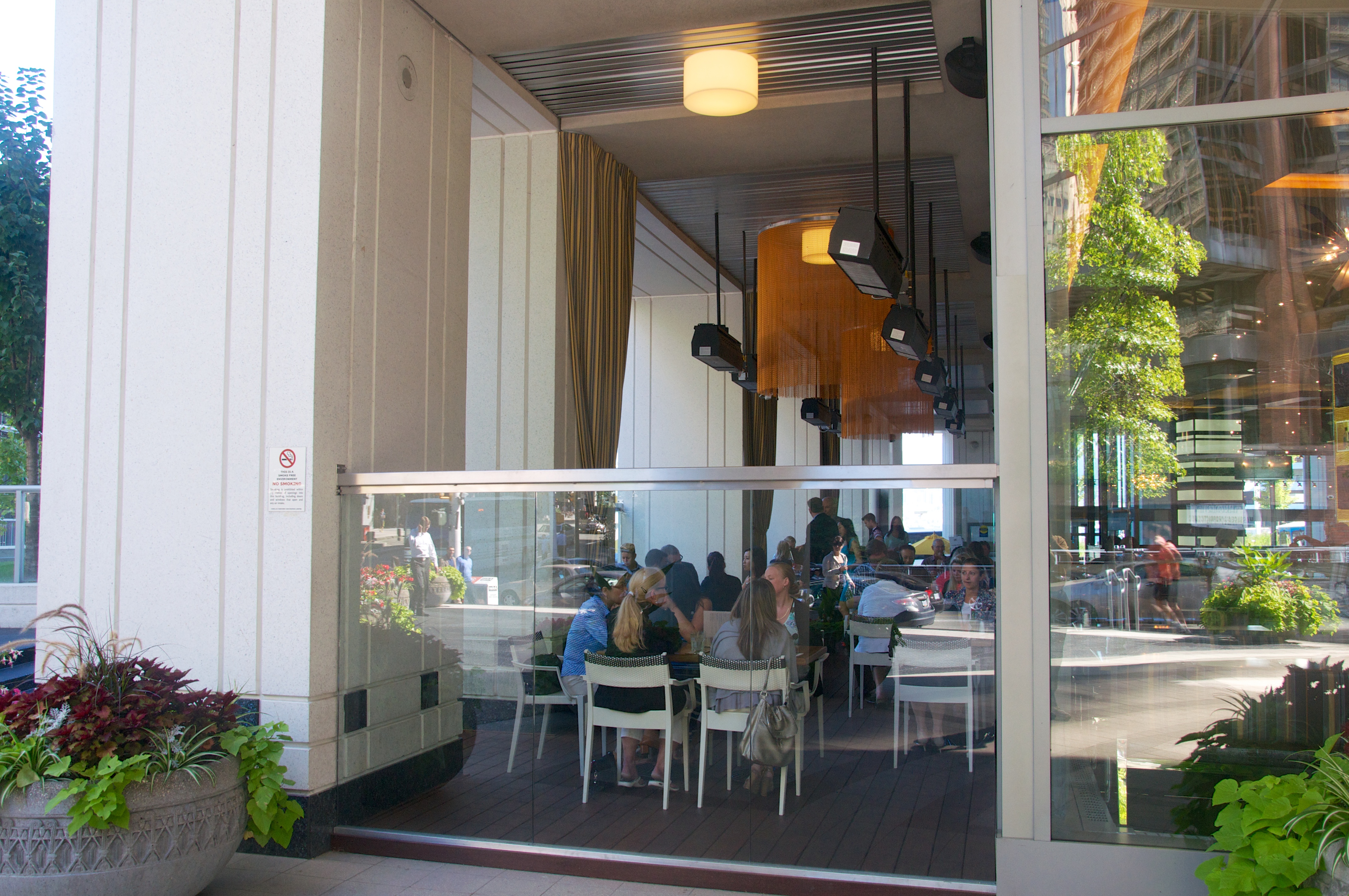 Rouge Restaurant - 4